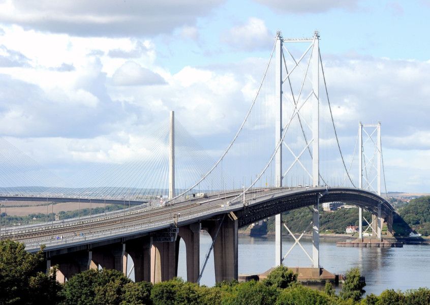 Forth Road Bridge closed due to high winds